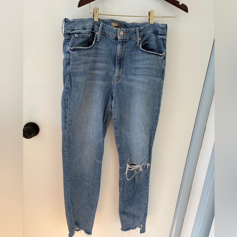 MOTHER Denim The looker. Ankle fray jeans